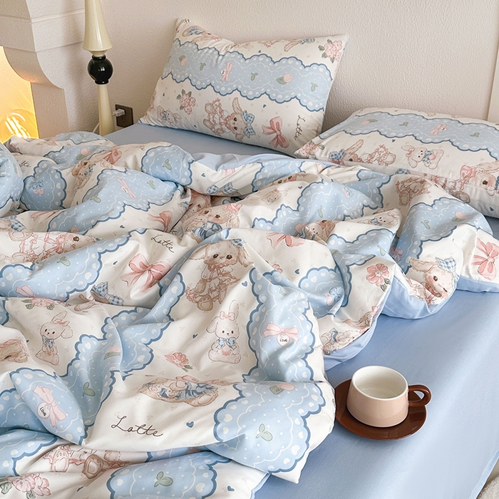 91家纺网 家纺一手货源 找家纺 梵克保罗 2025新款ins风亲肤卡通条格印花水洗棉系列四件套-风格二 可爱小兔