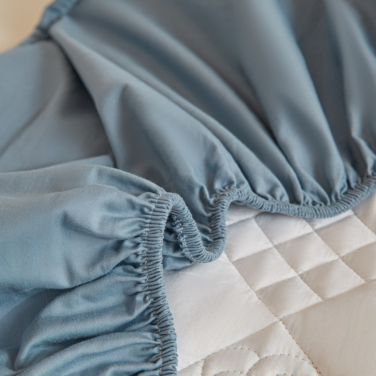 91家纺网 家纺一手货源 找家纺 鑫钰 2025新款A类纯棉夹棉床笠学生宿舍专用90x190-80x190-花漾山茶格 花漾山茶格-蓝