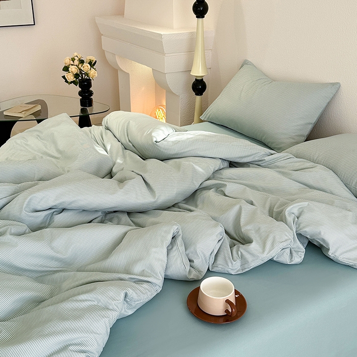 91家纺网 家纺一手货源 找家纺 梵克保罗 2025新款ins风亲肤卡通条格印花水洗棉系列四件套-风格二 日系独白绿