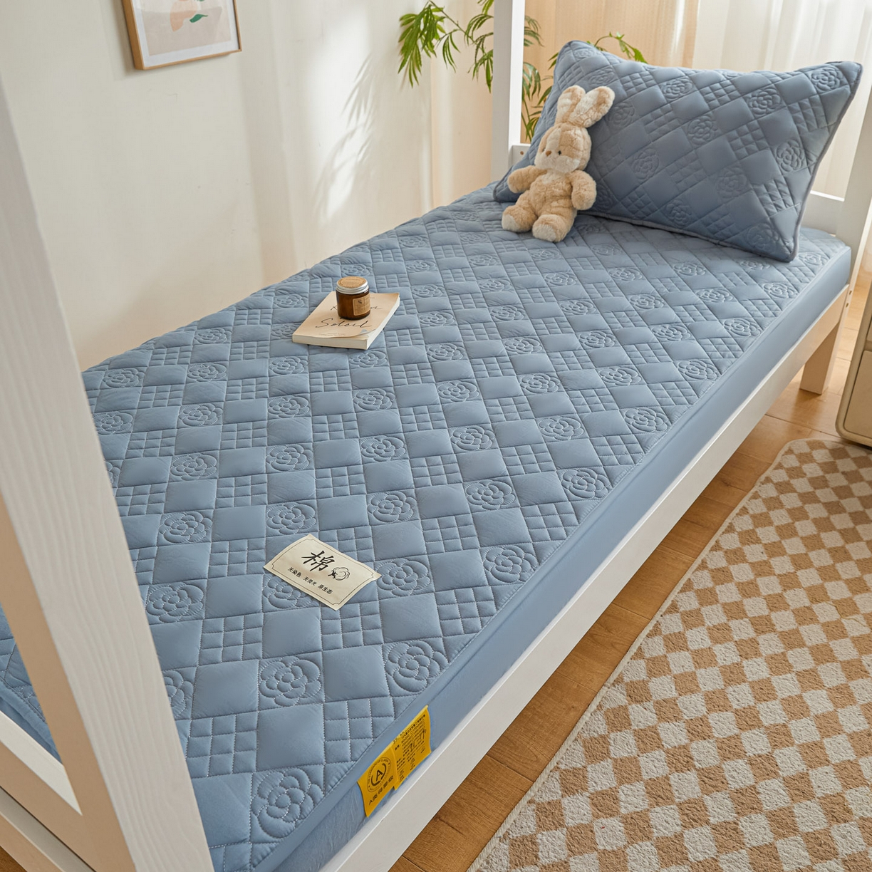 91家纺网 家纺一手货源 找家纺 鑫钰 2025新款A类纯棉夹棉床笠学生宿舍专用90x190-80x190-花漾山茶格 花漾山茶格-蓝