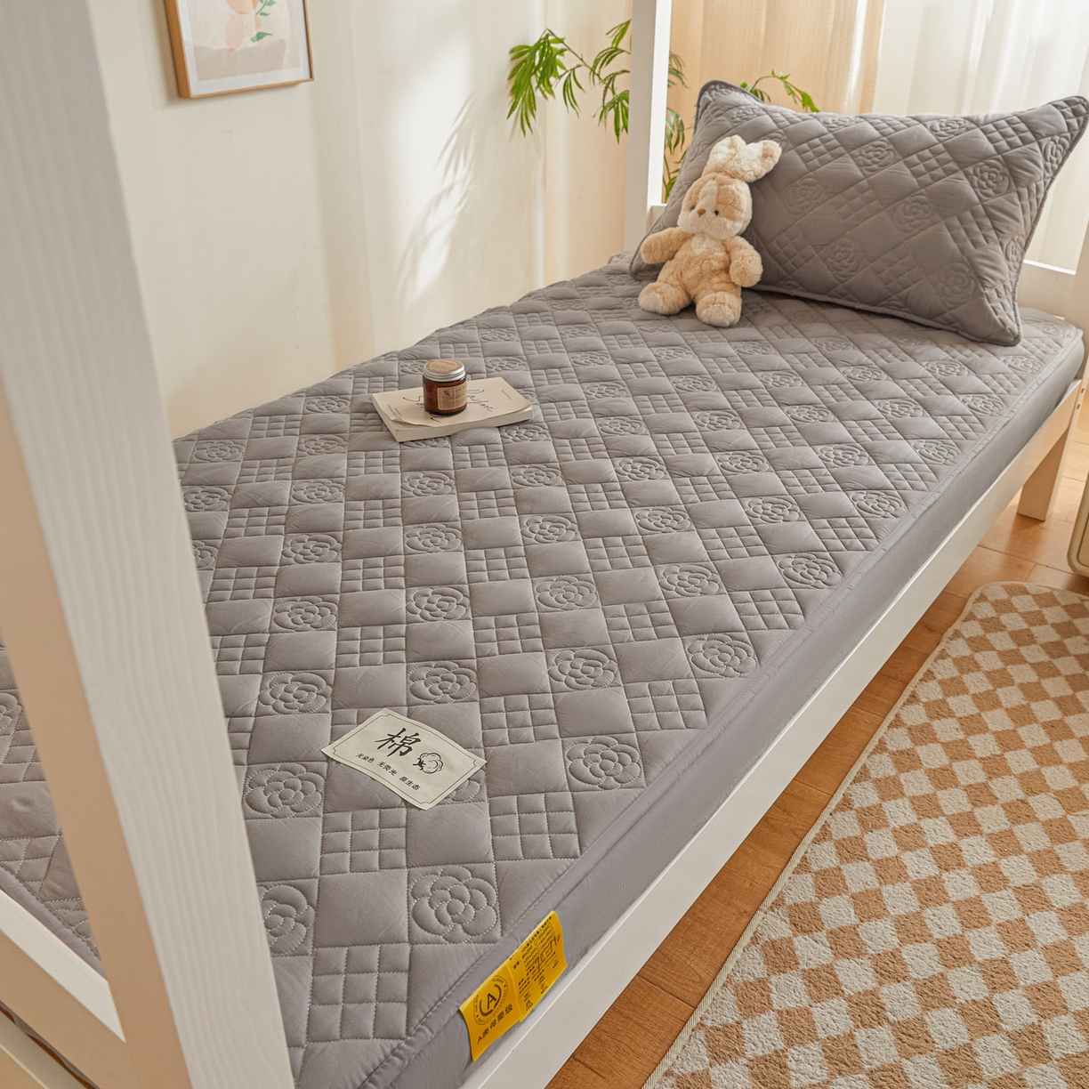 91家纺网 家纺一手货源 找家纺 鑫钰 2025新款A类纯棉夹棉床笠学生宿舍专用90x190-80x190-花漾山茶格 花漾山茶格-灰