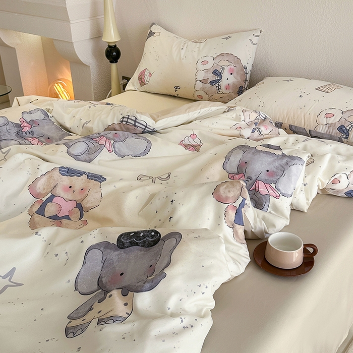 91家纺网 家纺一手货源 找家纺 梵克保罗 2025新款ins风亲肤卡通条格印花水洗棉系列四件套-风格三 萌宠小象