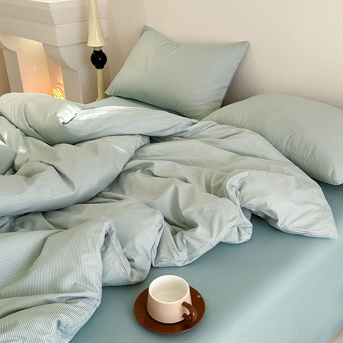 91家纺网 家纺一手货源 找家纺 梵克保罗 2025新款ins风亲肤卡通条格印花水洗棉系列四件套-风格三 日系独白绿