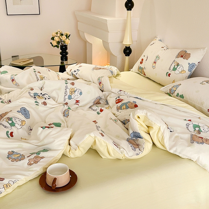 91家纺网 家纺一手货源 找家纺 梵克保罗 2025新款ins风亲肤卡通条格印花水洗棉系列四件套-风格三 森林巴士