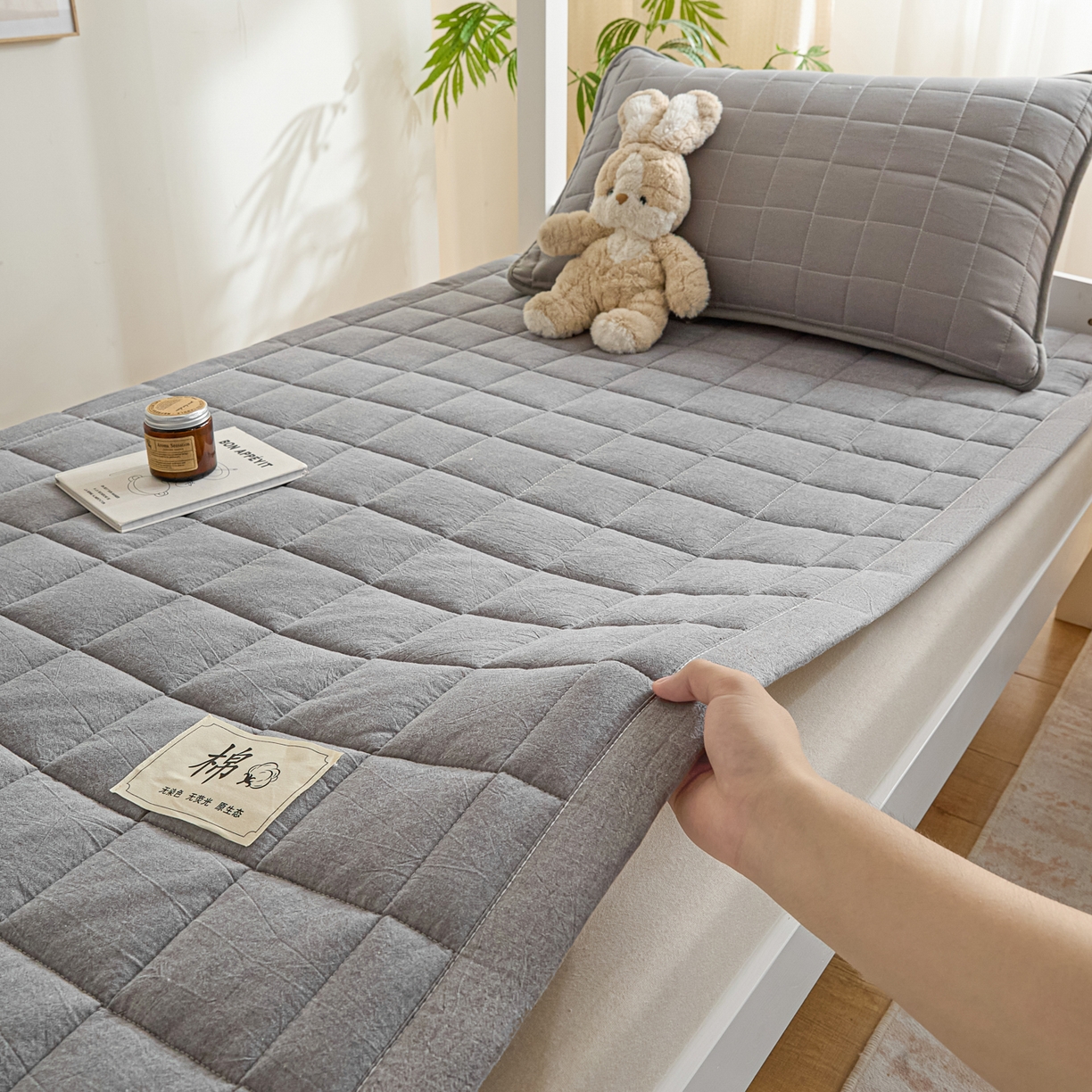 91家纺网 家纺一手货源 找家纺 鑫钰 2025新款学生开学季宿舍专用新疆棉花床垫薄款 棉格-绅士灰