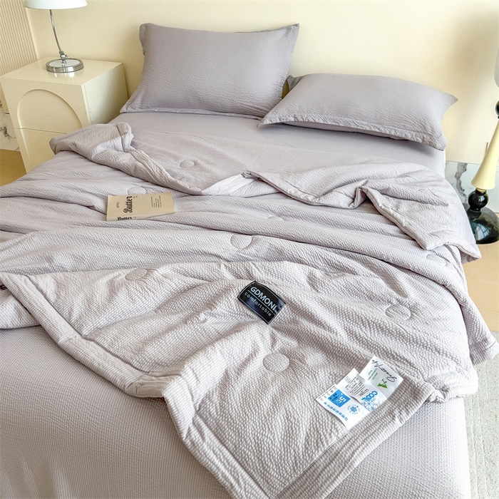 91家纺网 家纺一手货源 找家纺 梵克保罗 2025春夏新品10A抗菌泡泡棉大豆单夏被空调被被子被芯 浅灰