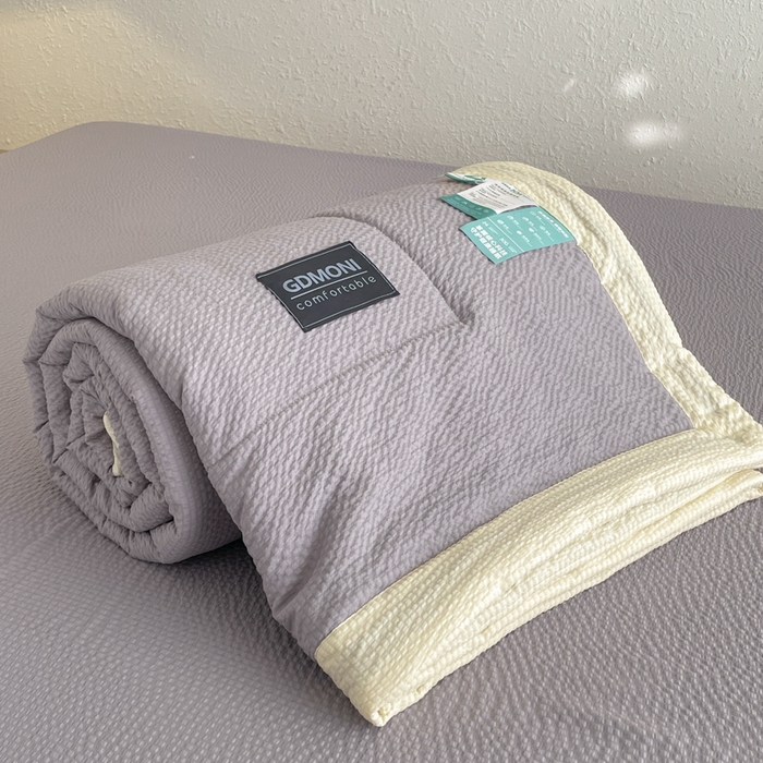 91家纺网 家纺一手货源 找家纺 梵克保罗 2025春夏新品10A抗菌泡泡棉大豆单夏被空调被被子被芯 米黄+浅灰