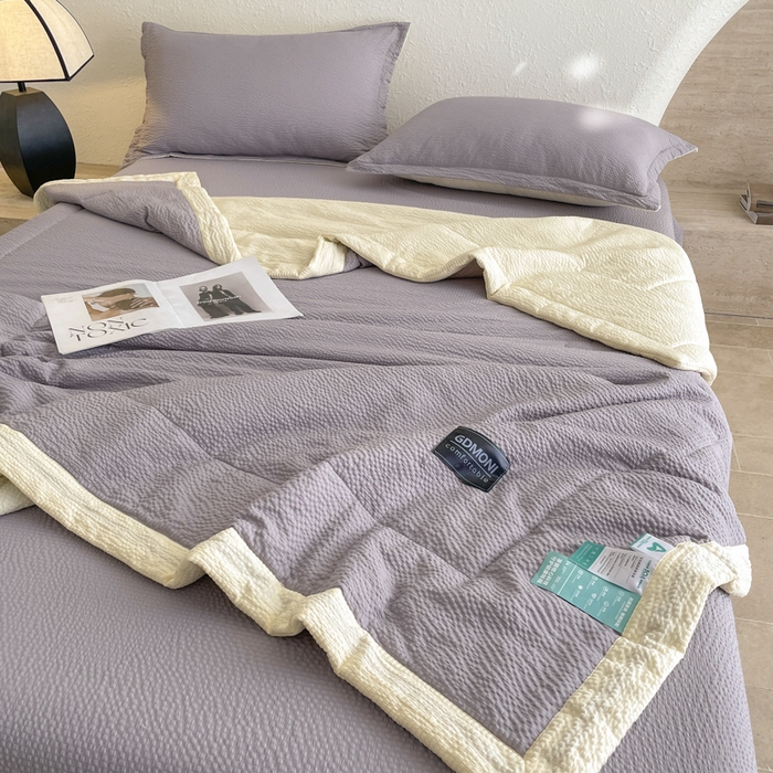 91家纺网 家纺一手货源 找家纺 梵克保罗 2025春夏新品10A抗菌泡泡棉大豆单夏被空调被被子被芯 米黄+浅灰