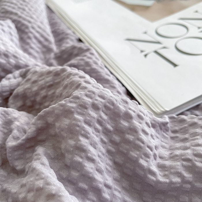 91家纺网 家纺一手货源 找家纺 梵克保罗 2025春夏新品10A抗菌泡泡棉大豆单夏被空调被被子被芯 米黄+浅灰