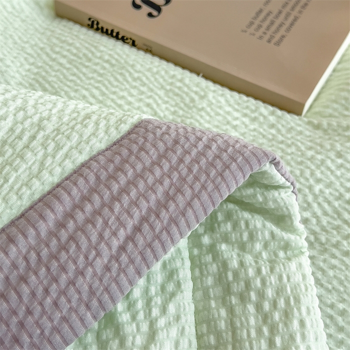 91家纺网 家纺一手货源 找家纺 梵克保罗 2025春夏新品10A抗菌泡泡棉大豆单夏被空调被被子被芯 绿色