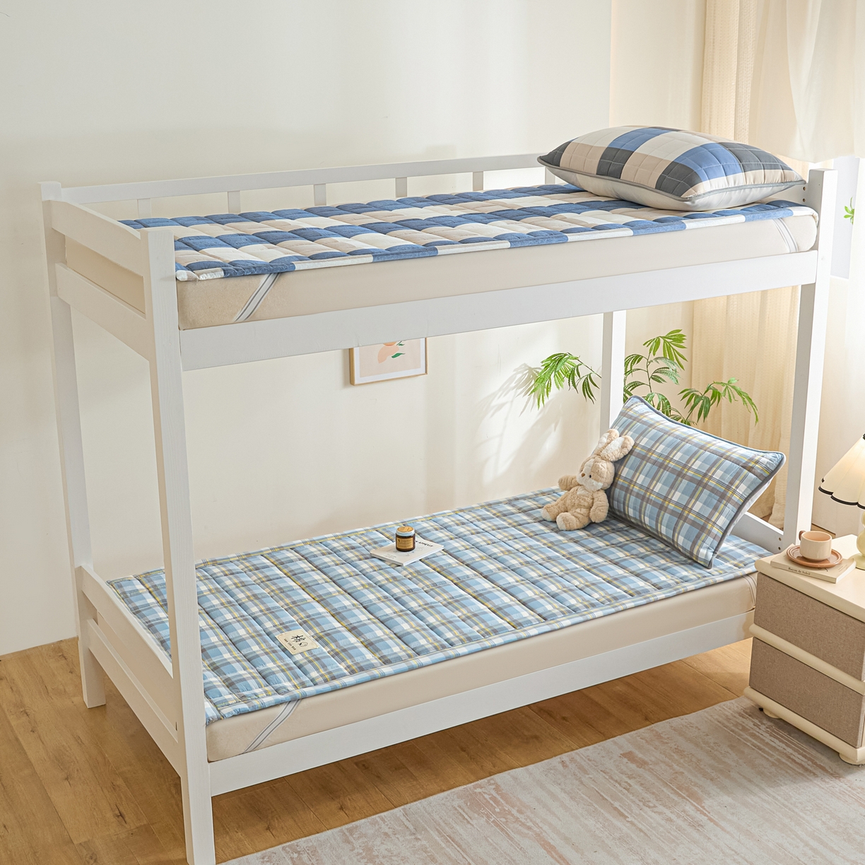 91家纺网 家纺一手货源 找家纺 鑫钰 2025新款学生开学季宿舍专用新疆棉花床垫薄款 棉格-简希蓝