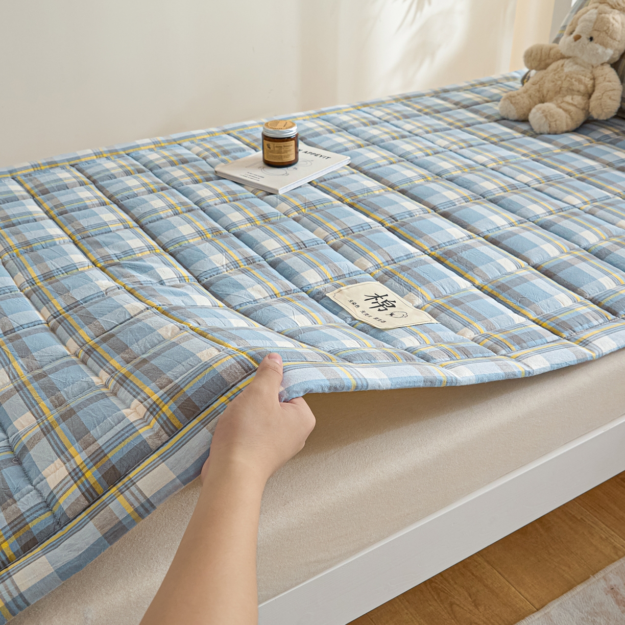 91家纺网 家纺一手货源 找家纺 鑫钰 2025新款学生开学季宿舍专用新疆棉花床垫薄款 棉格-简希蓝