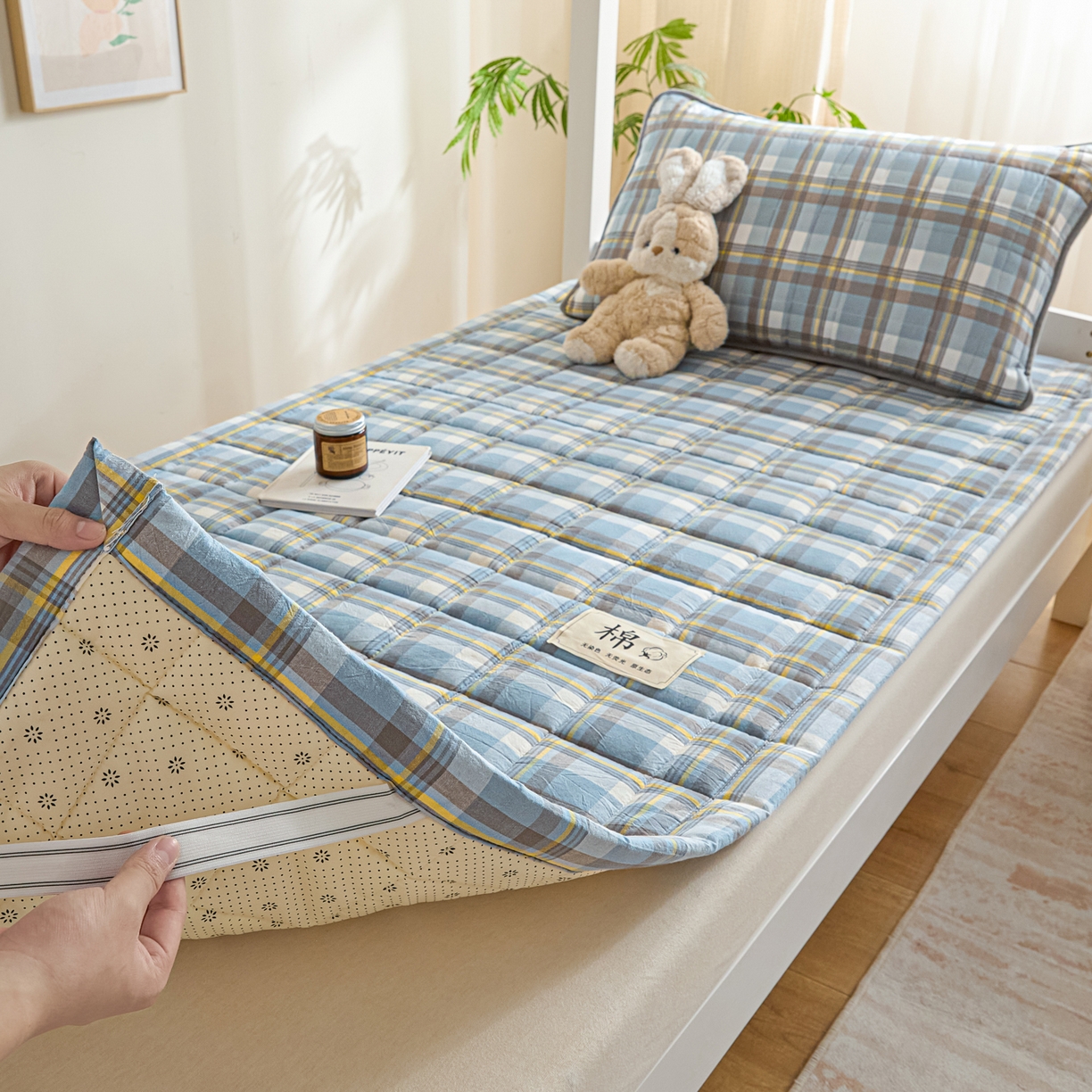 91家纺网 家纺一手货源 找家纺 鑫钰 2025新款学生开学季宿舍专用新疆棉花床垫薄款 棉格-简希蓝