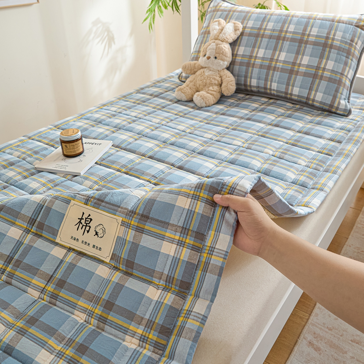91家纺网 家纺一手货源 找家纺 鑫钰 2025新款学生开学季宿舍专用新疆棉花床垫薄款 棉格-简希蓝