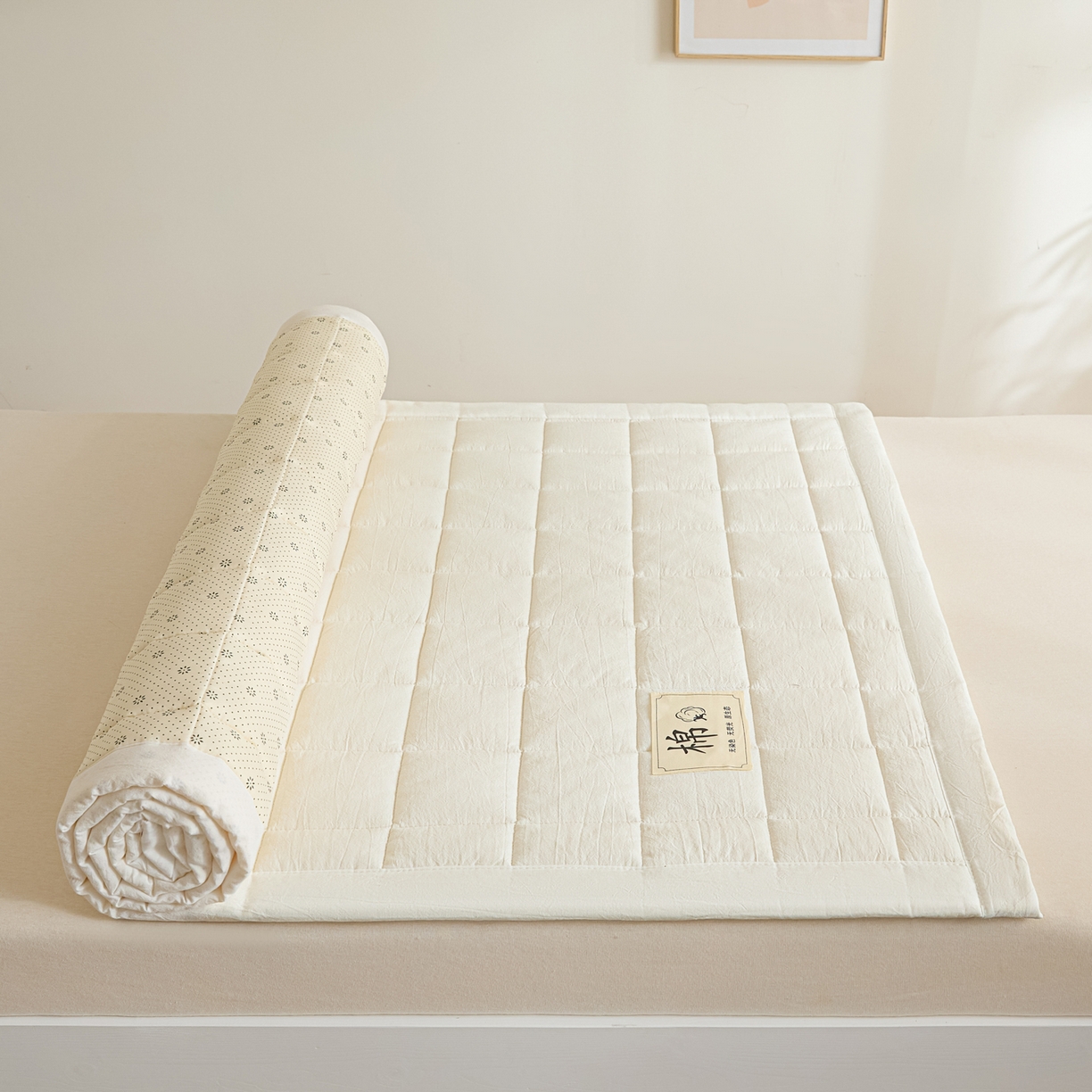 91家纺网 家纺一手货源 找家纺 鑫钰 2025新款学生开学季宿舍专用新疆棉花床垫薄款 棉格-经典白