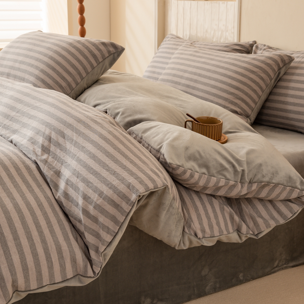 91家纺网 家纺一手货源 找家纺 雯雨家纺 2025新款全棉加牛奶绒宝宝绒一面棉一面绒单件被套单品被套 棉绒-布林灰