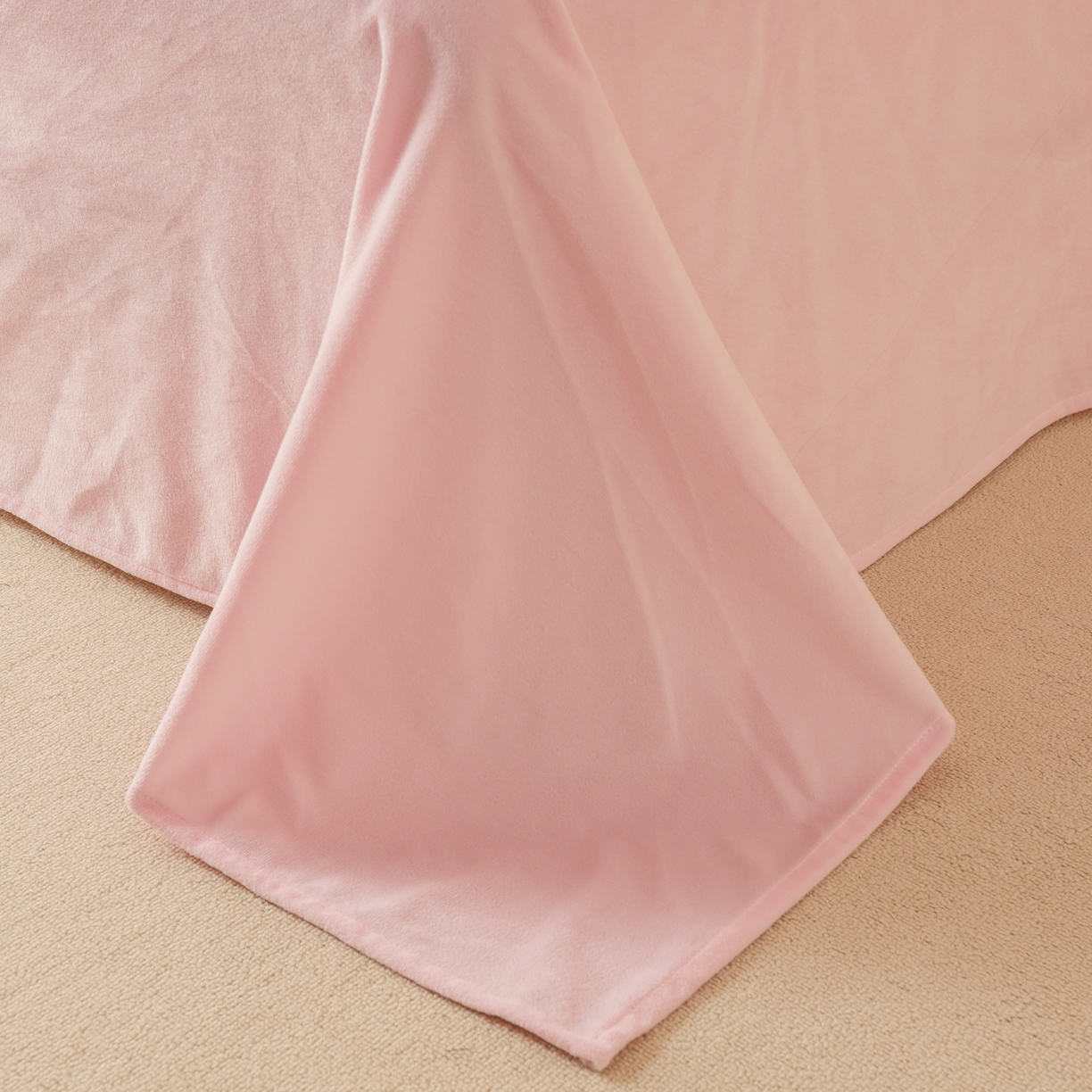 91家纺网 家纺一手货源 找家纺 雯雨家纺 2025新款全棉加牛奶绒宝宝绒一面棉一面绒单件被套单品被套 棉绒-粉小格