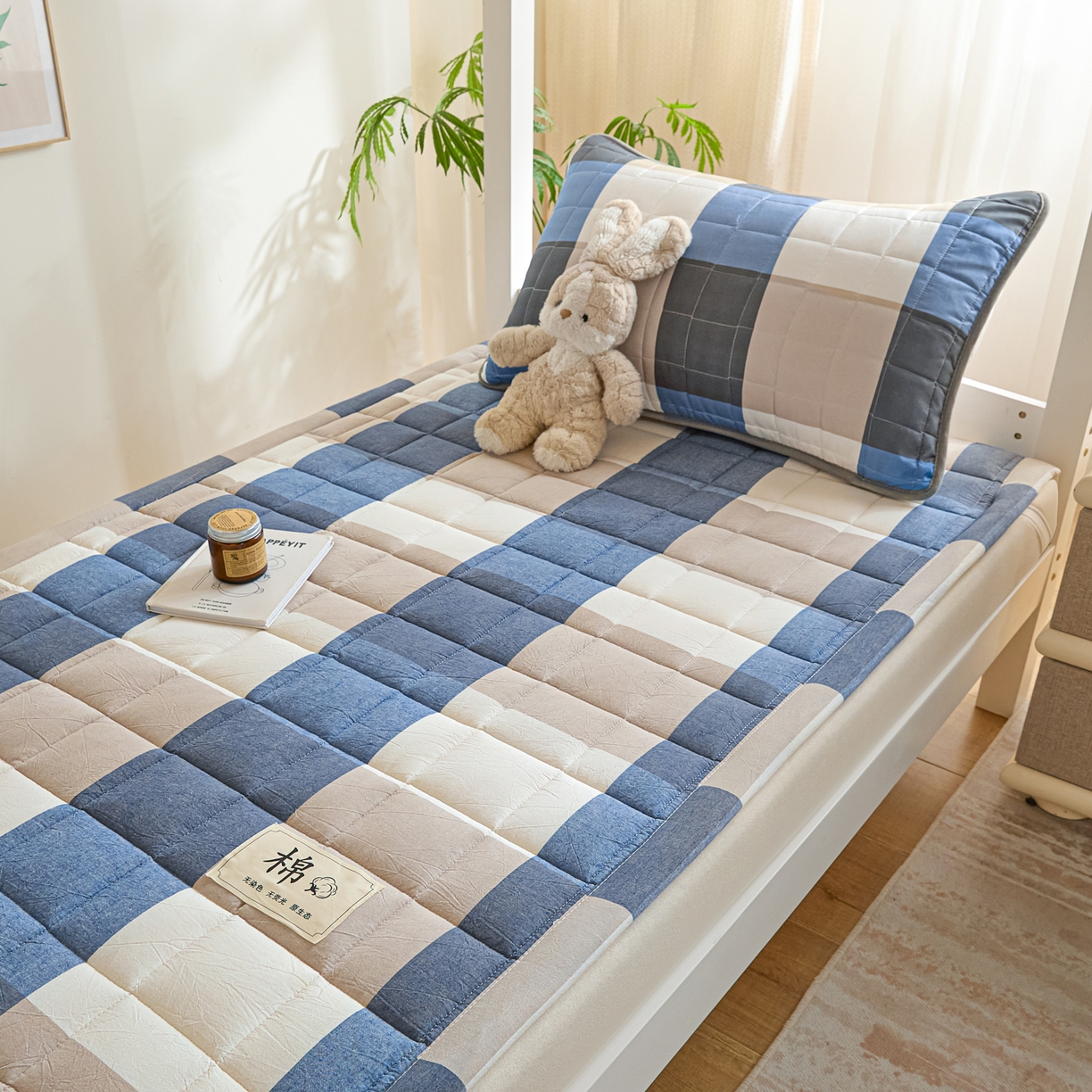 91家纺网 家纺一手货源 找家纺 鑫钰 2025新款学生开学季宿舍专用新疆棉花床垫薄款 棉格-蓝大格