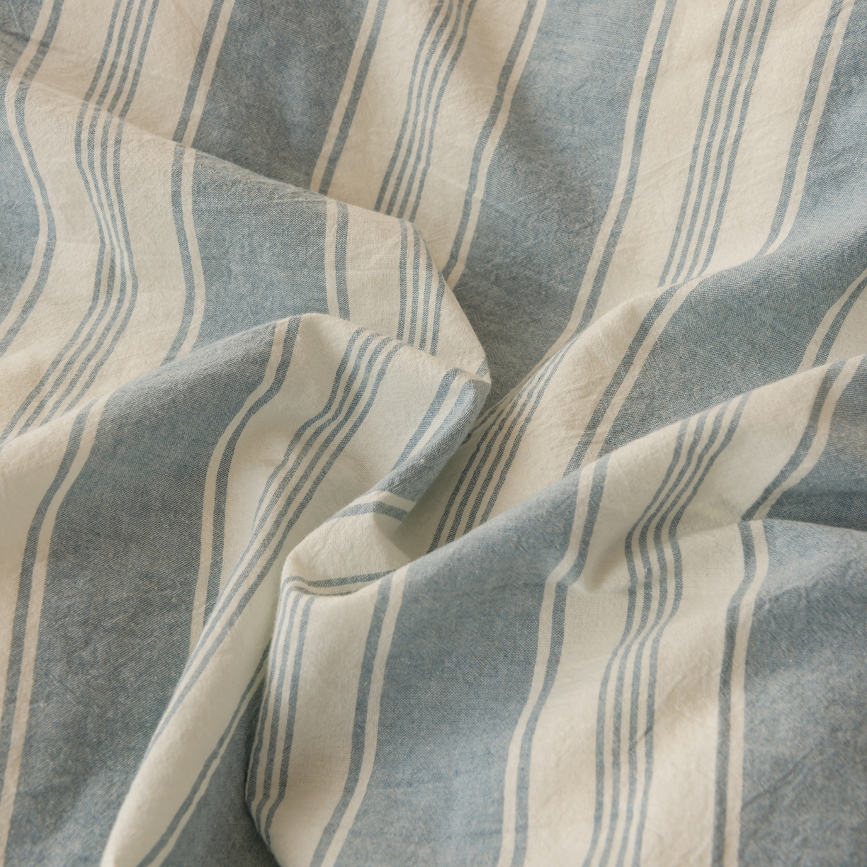 91家纺网 家纺一手货源 找家纺 雯雨家纺 2025新款全棉加牛奶绒宝宝绒一面棉一面绒单件被套单品被套 棉绒-布莱格