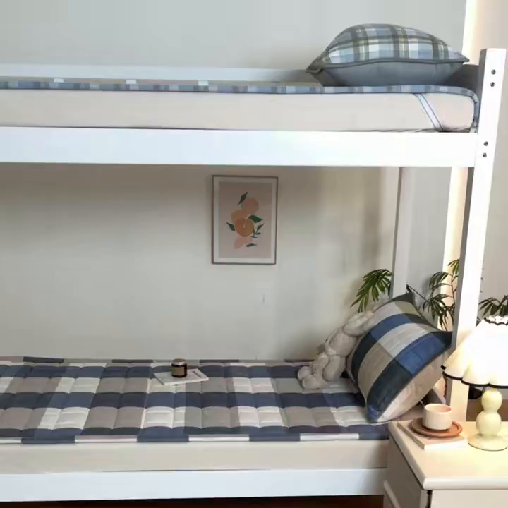 91家纺网 家纺一手货源 找家纺 鑫钰 2025新款学生开学季宿舍专用新疆棉花床垫薄款 棉格-蓝大格