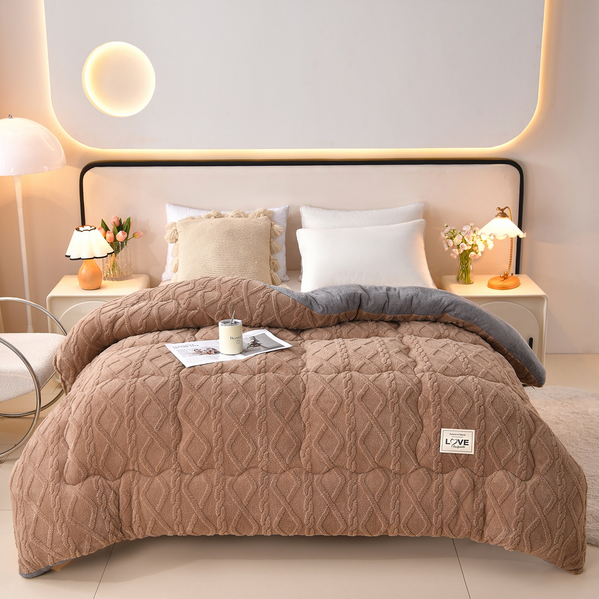 91家纺网 家纺一手货源 找家纺 （总）宇豪家纺 2025新款塔芙绒被子羊羔绒冬被