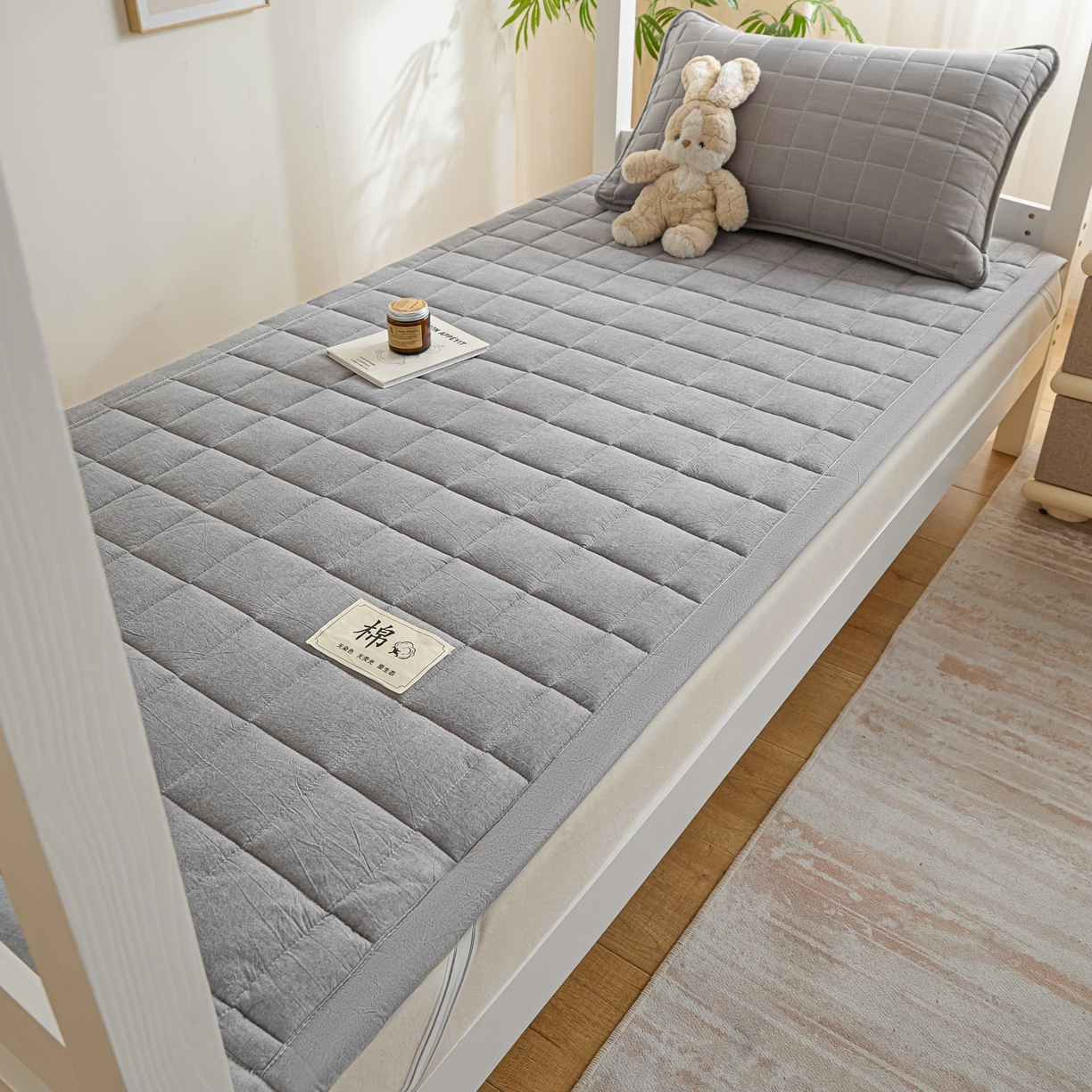 91家纺网 家纺一手货源 找家纺 鑫钰 2025新款学生开学季宿舍专用新疆棉花床垫薄款 棉格-绅士灰