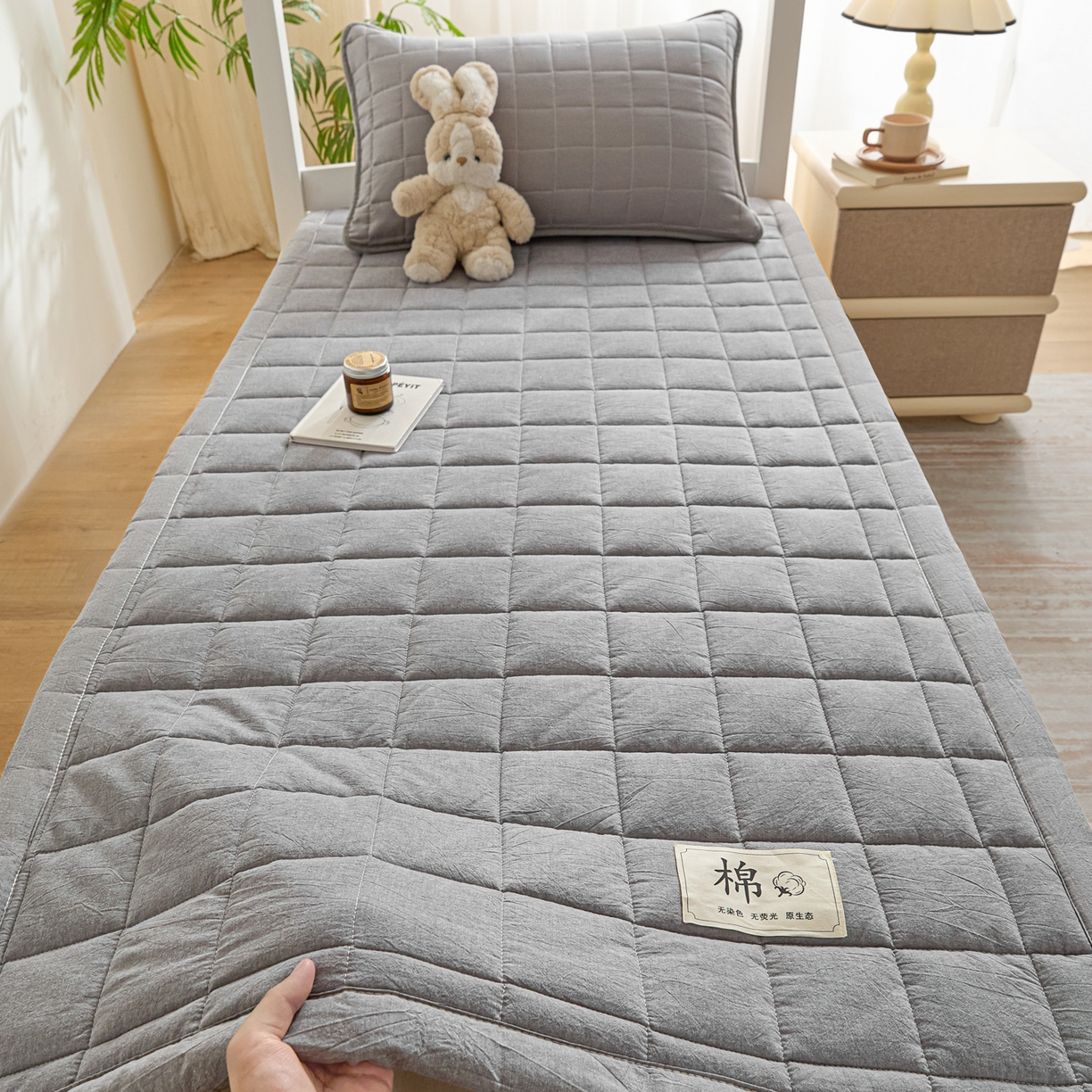 91家纺网 家纺一手货源 找家纺 鑫钰 2025新款学生开学季宿舍专用新疆棉花床垫薄款 棉格-绅士灰