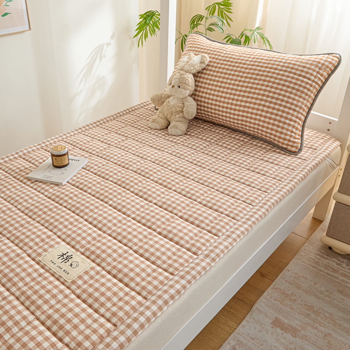 91家纺网 家纺一手货源 找家纺 鑫钰 2025新款学生开学季宿舍专用新疆棉花床垫薄款 棉格-驼小格