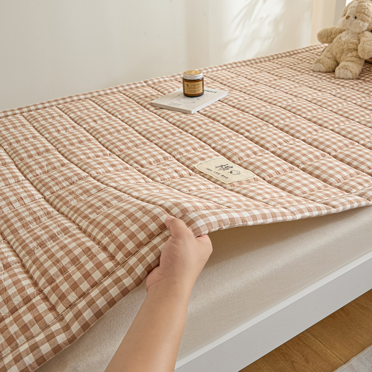 91家纺网 家纺一手货源 找家纺 鑫钰 2025新款学生开学季宿舍专用新疆棉花床垫薄款 棉格-驼小格