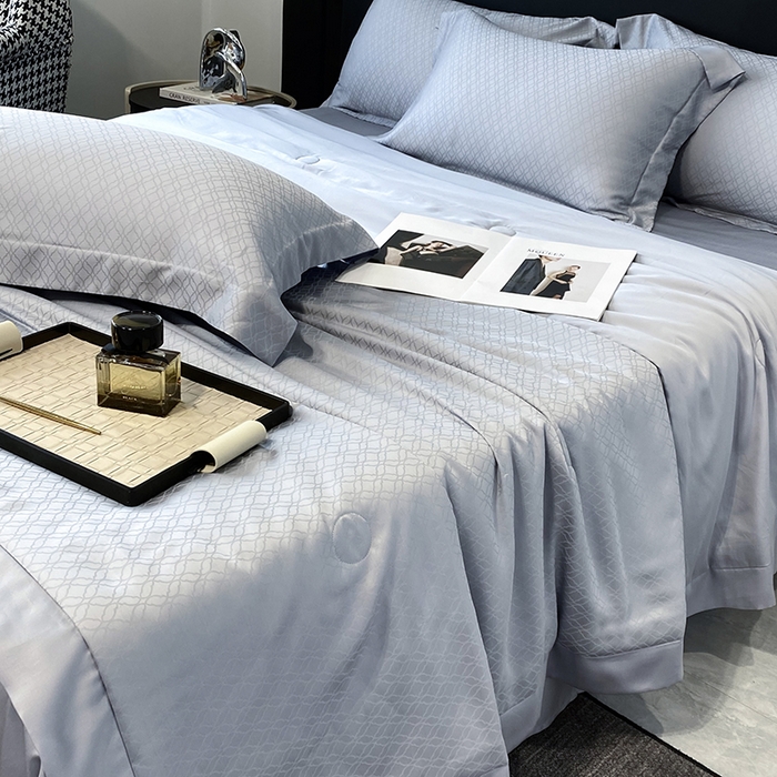 91家纺网 家纺一手货源 找家纺 梵克保罗 2025春夏新款莱赛尔兰精天丝提花单夏被空调被夏被四件套 银兰