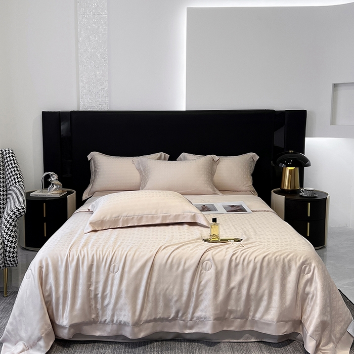 91家纺网 家纺一手货源 找家纺 （总）梵克保罗 2025春夏新款莱赛尔兰精天丝提花单夏被空调被夏被四件套