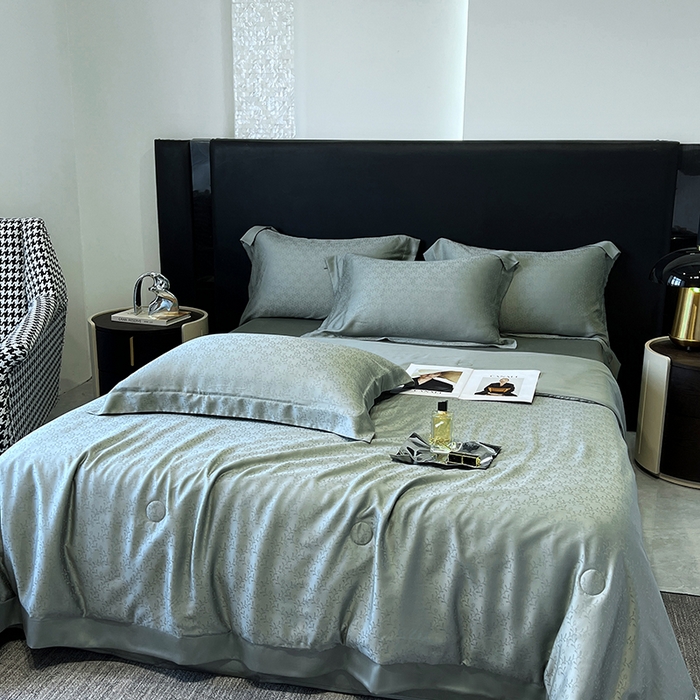 91家纺网 家纺一手货源 找家纺 梵克保罗 2025春夏新款莱赛尔兰精天丝提花单夏被空调被夏被四件套 神秘雨林