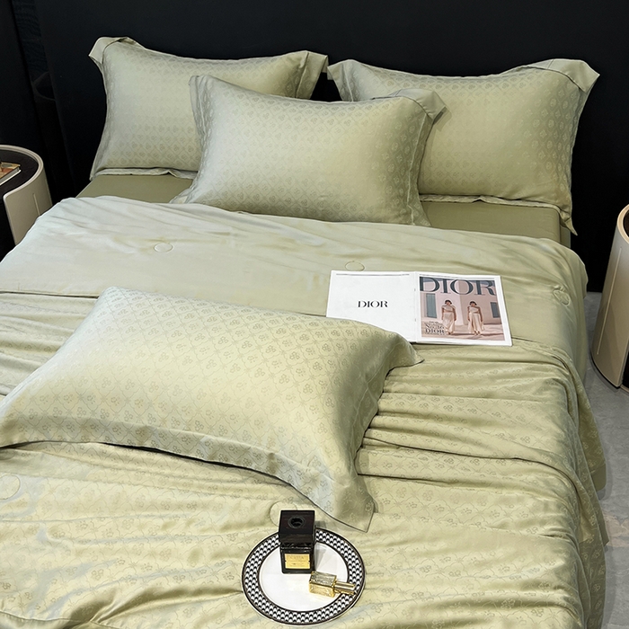 91家纺网 家纺一手货源 找家纺 梵克保罗 2025春夏新款莱赛尔兰精天丝提花单夏被空调被夏被四件套 夏日绿