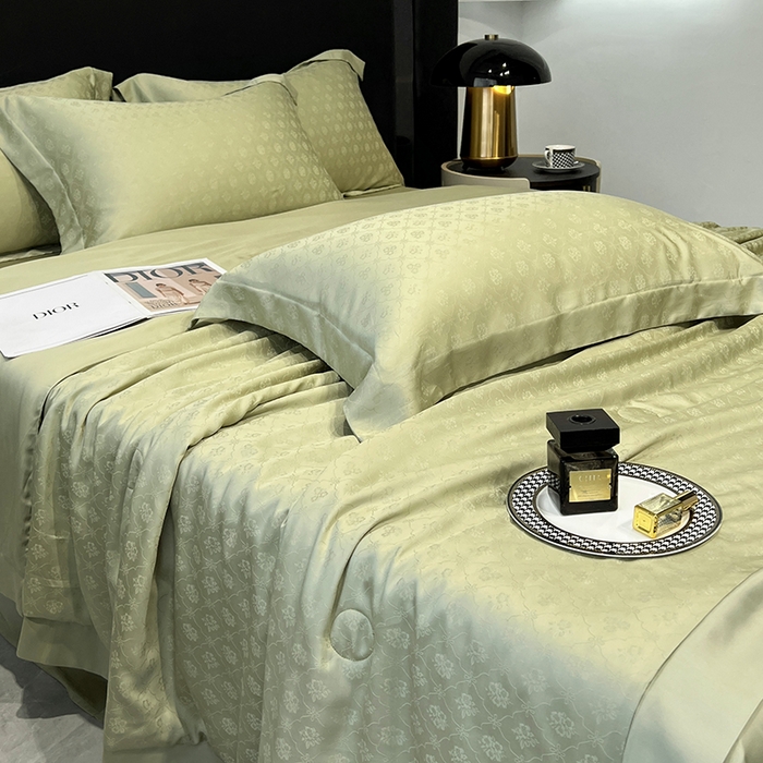 91家纺网 家纺一手货源 找家纺 梵克保罗 2025春夏新款莱赛尔兰精天丝提花单夏被空调被夏被四件套 夏日绿