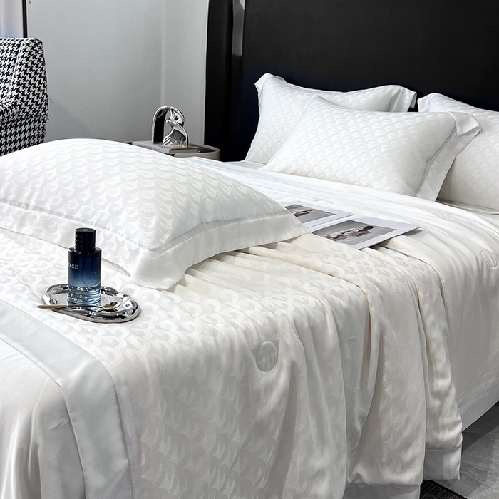 91家纺网 家纺一手货源 找家纺 梵克保罗 2025春夏新款莱赛尔兰精天丝提花单夏被空调被夏被四件套 女神白