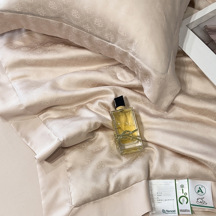 91家纺网 家纺一手货源 找家纺 梵克保罗 2025春夏新款莱赛尔兰精天丝提花单夏被空调被夏被四件套 夏日粉