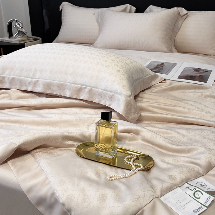 91家纺网 家纺一手货源 找家纺 梵克保罗 2025春夏新款莱赛尔兰精天丝提花单夏被空调被夏被四件套 夏日粉