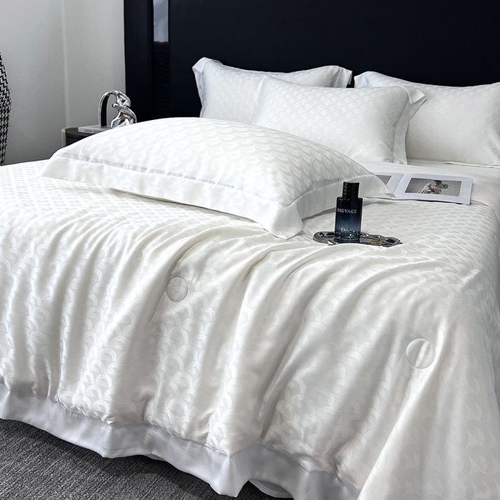 91家纺网 家纺一手货源 找家纺 梵克保罗 2025春夏新款莱赛尔兰精天丝提花单夏被空调被夏被四件套 女神白