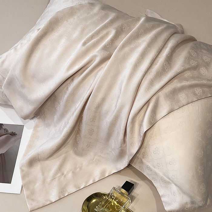 91家纺网 家纺一手货源 找家纺 梵克保罗 2025春夏新款莱赛尔兰精天丝提花单夏被空调被夏被四件套 夏日粉