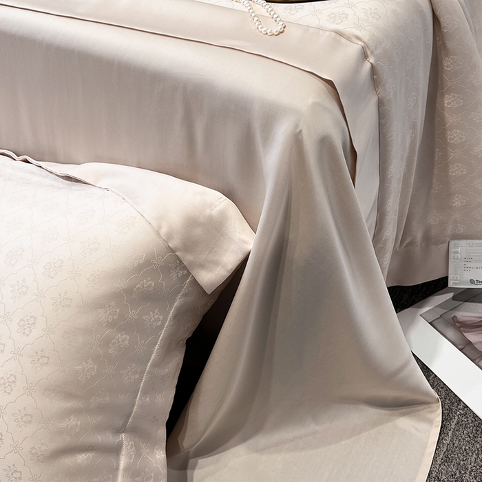 91家纺网 家纺一手货源 找家纺 梵克保罗 2025春夏新款莱赛尔兰精天丝提花单夏被空调被夏被四件套 夏日粉