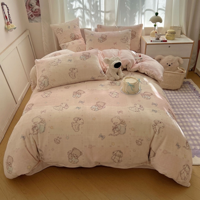 91家纺网 家纺一手货源 找家纺 （总）红嘴企鹅 2025新款精致印花牛奶绒四件套