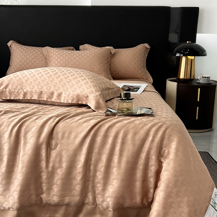 91家纺网 家纺一手货源 找家纺 梵克保罗 2025春夏新款莱赛尔兰精天丝提花单夏被空调被夏被四件套 女神咖