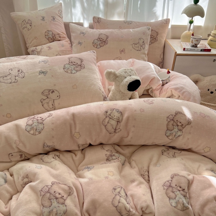 91家纺网 家纺一手货源 找家纺 （总）红嘴企鹅 2025新款精致印花牛奶绒四件套