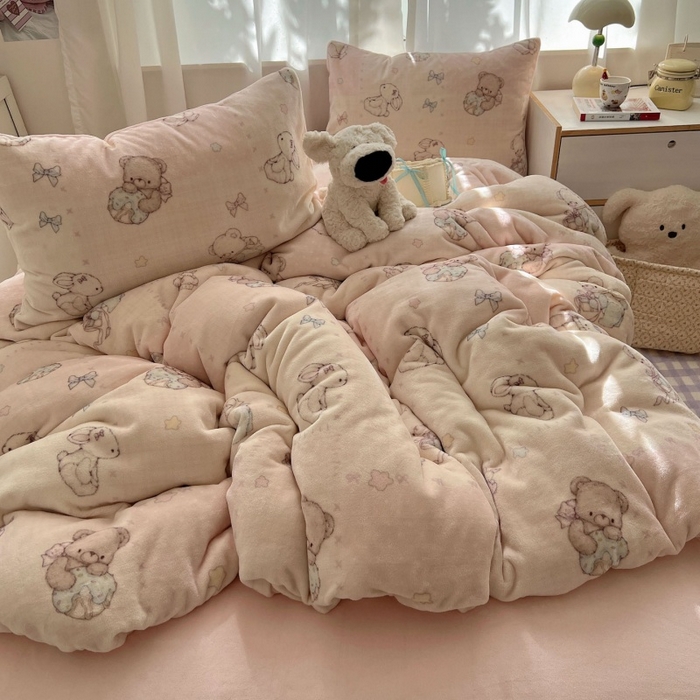 91家纺网 家纺一手货源 找家纺 （总）红嘴企鹅 2025新款精致印花牛奶绒四件套