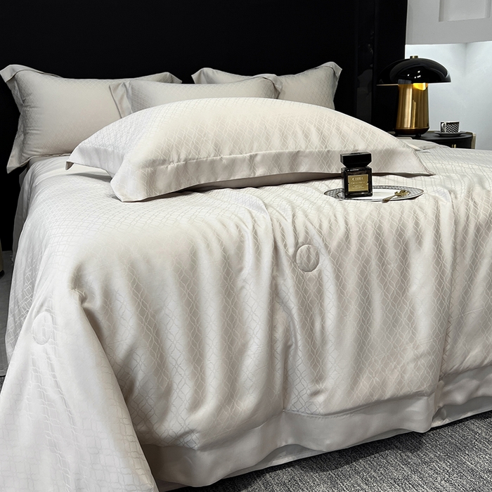 91家纺网 家纺一手货源 找家纺 梵克保罗 2025春夏新款莱赛尔兰精天丝提花单夏被空调被夏被四件套 银灰