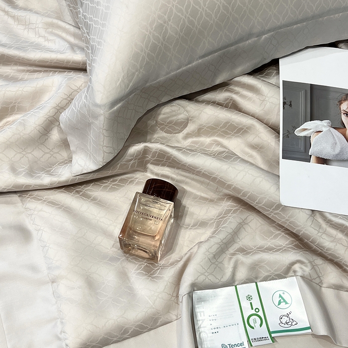 91家纺网 家纺一手货源 找家纺 梵克保罗 2025春夏新款莱赛尔兰精天丝提花单夏被空调被夏被四件套 银灰