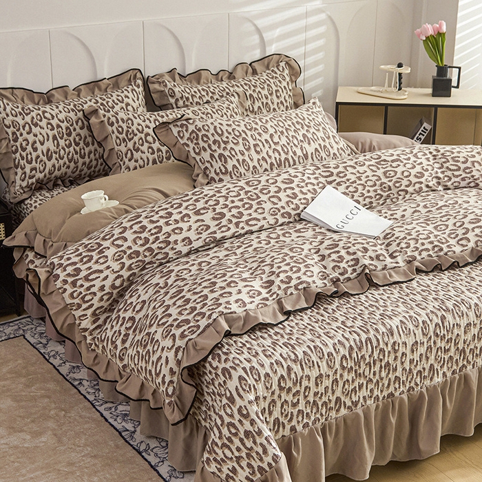 91家纺网 家纺一手货源 找家纺 （总）梵克保罗 2025春夏新款有氧双层纱印花夹棉床盖四件套夏被四件套