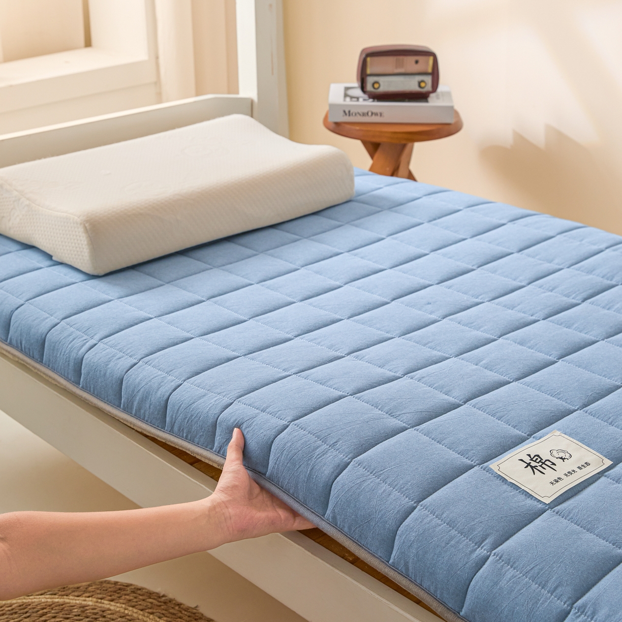 91家纺网 家纺一手货源 找家纺 鑫钰 2025年新款开学季新疆棉花床垫学生宿舍专用80x190  90x190 棉格-宾利蓝