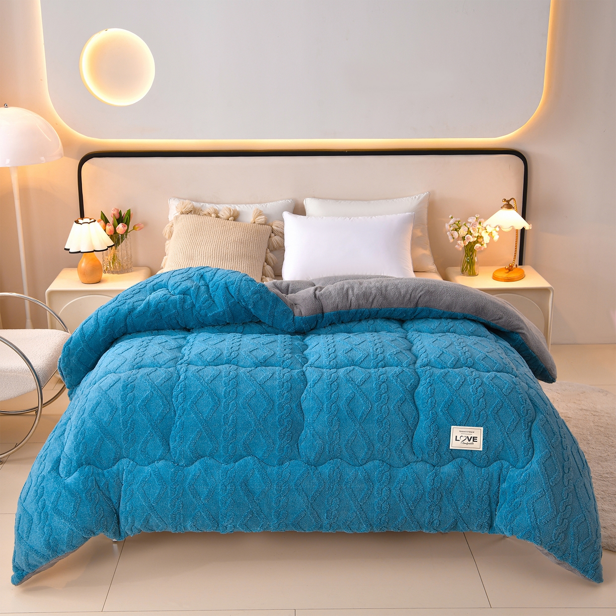 91家纺网 家纺一手货源 找家纺 宇豪家纺 2025新款塔芙绒被子羊羔绒冬被 蓝色