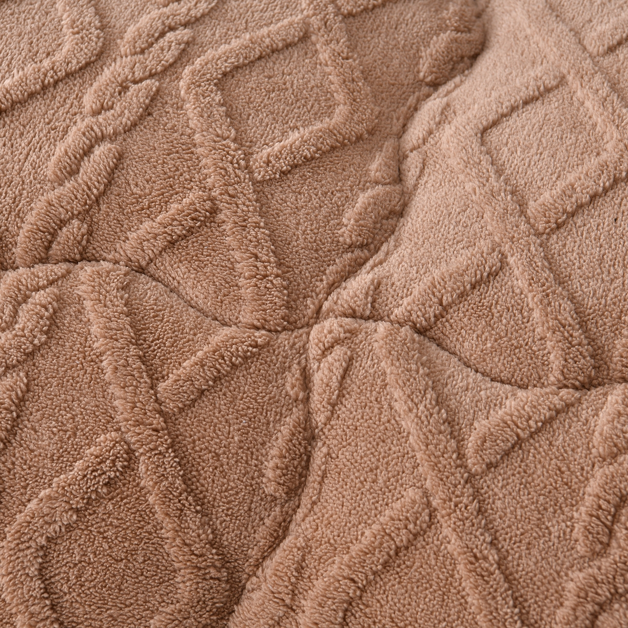 91家纺网 家纺一手货源 找家纺 宇豪家纺 2025新款塔芙绒被子羊羔绒冬被 咖色